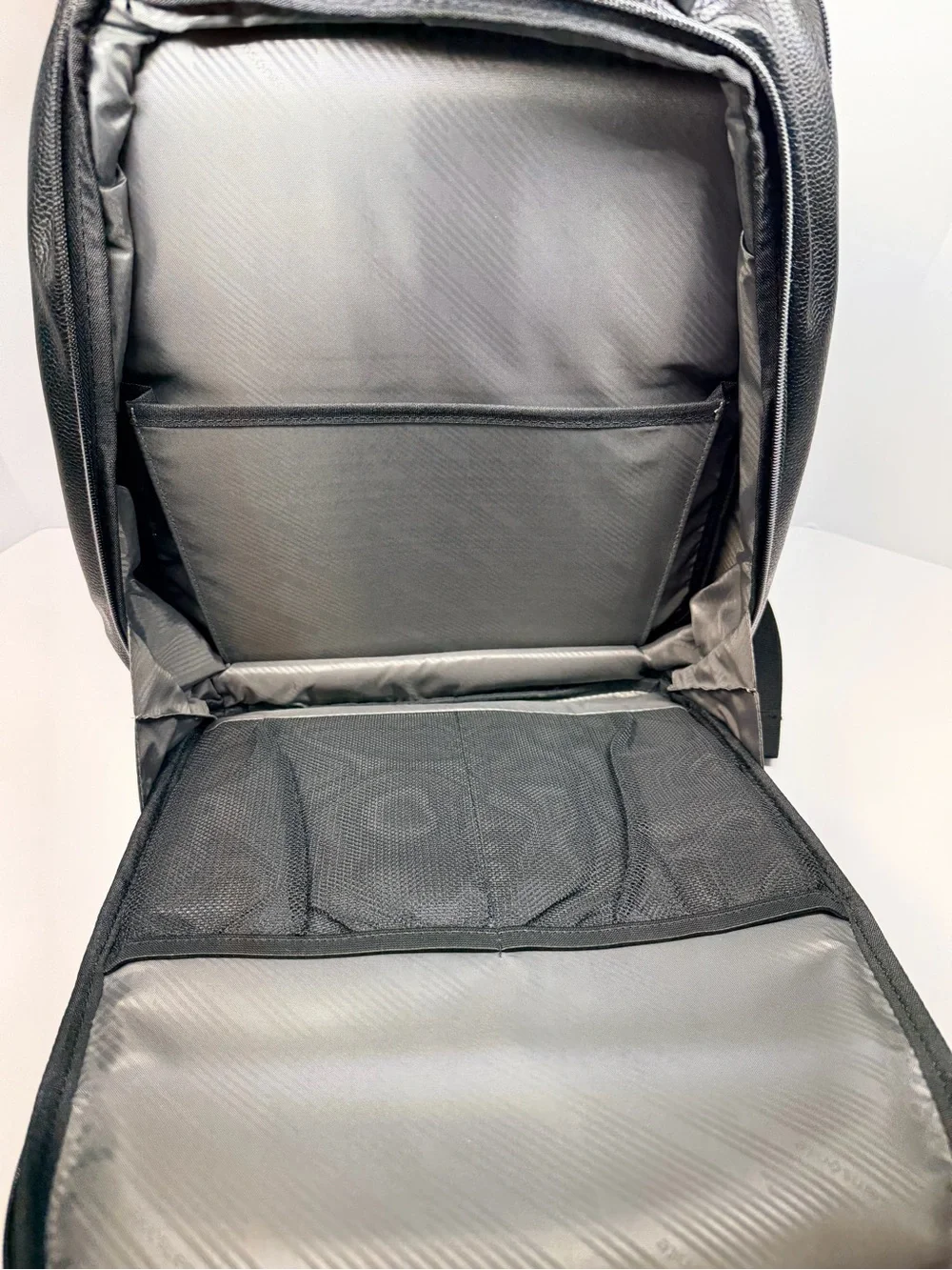 NEW Samsonite Classic Leather Business Backpack Black 15.6” Laptop Bag
